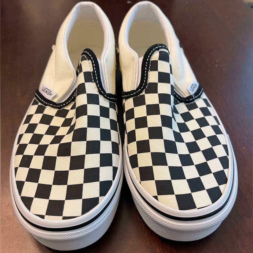 Kids Vans! Checkerboard Canvas! New! Never Worn! Size 3